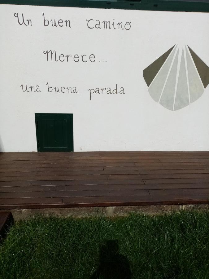 Albergue Oasis Sarria Buitenkant foto